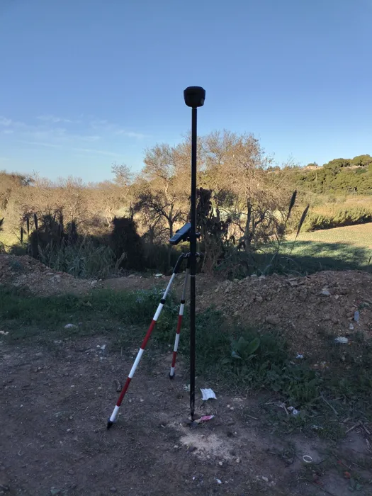 Géomètre expert foncier agréé auprès du cadastre, ingénieur 