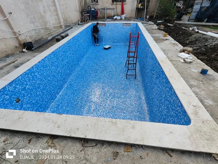 Nous sommes spécialisés dans la réalisation de piscines en A