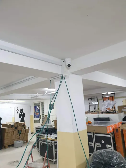 Installation caméra de surveillance et réseaux marahba bikom