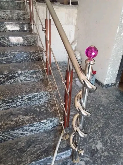 Tout travaux des rampes d'escalier et de décoration en inox