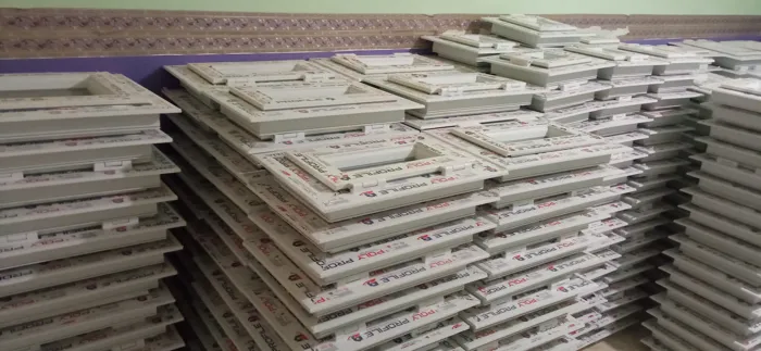 صناعة وبيع أبواب ونوافذ PVC
بالجملة والتجزئة حسب الطلب