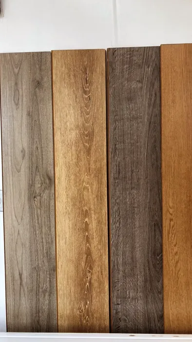 Bonjour je suis un poseur installateur de parquet stratifié 