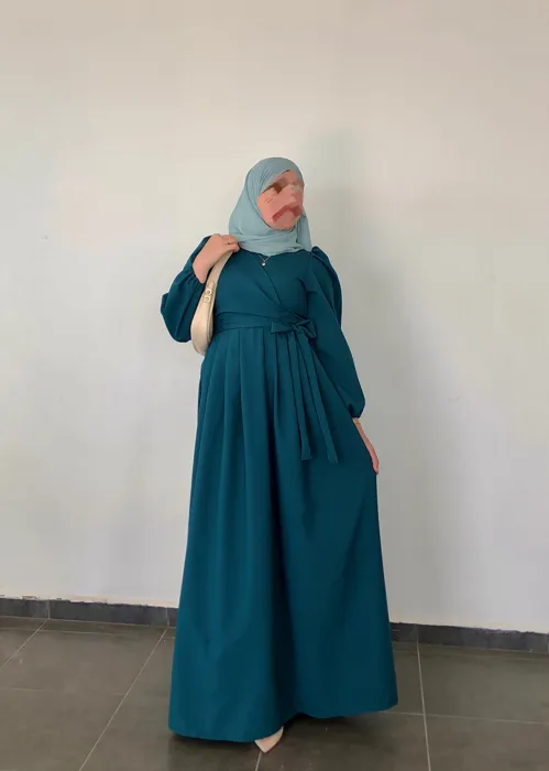 Couturière (robe hidjab) 
Collection : Lamsa