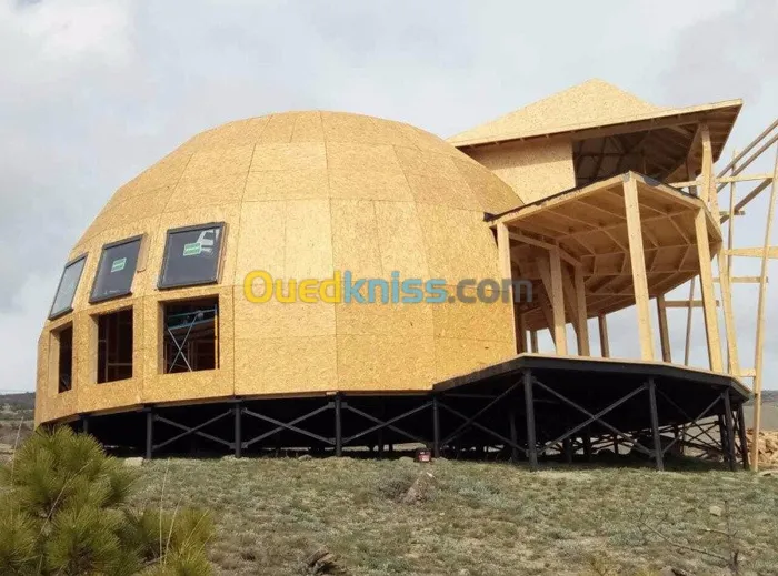 Maison en Sphère a bois massif
Sphère en bois massif avec se