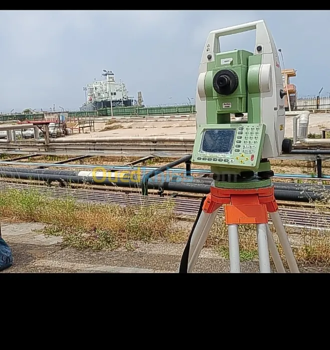 Technicien topographe 
Travaux topographique 
Levé/implantat