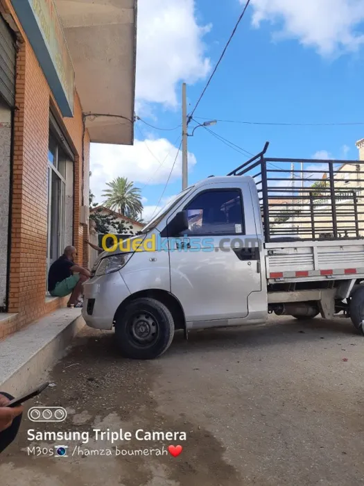 Transporteur annaba
نقل جميع البضائع عبر كل الوطن .
شاحنة ص