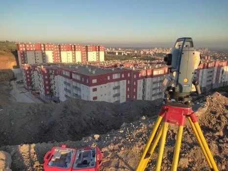  Géomètre topographe  
Slm . Équipe topographiques propose c