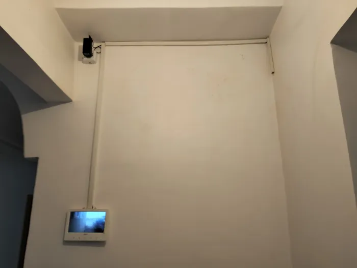 Installation caméra de surveillance et système d'alarme 
in