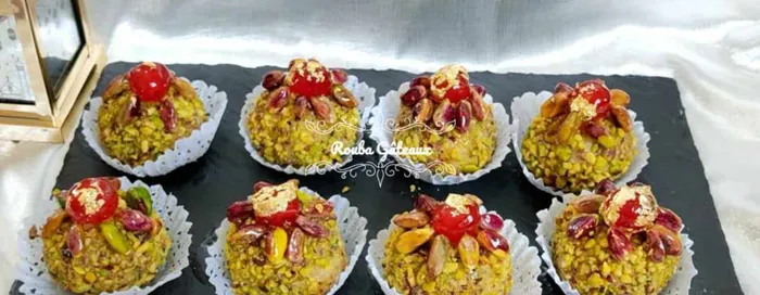 Gâteau traditionnel  et Sallés
 صفحتنا تقدم  لكم مزيجًا من 